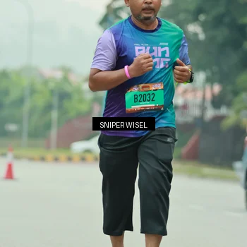 Runner Photo 7042140