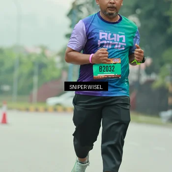 Runner Photo 7042142