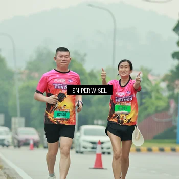 Runner Photo 7042186