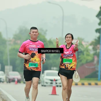 Runner Photo 7042187