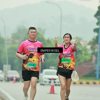 Runner Photo 7042190