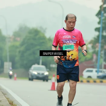 Runner Photo 7042257