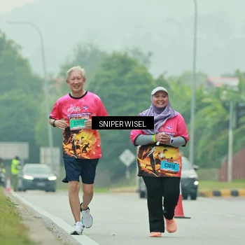 Runner Photo 7042287