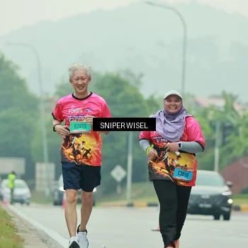 Runner Photo 7042296