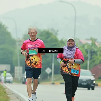 Runner Photo 7042298