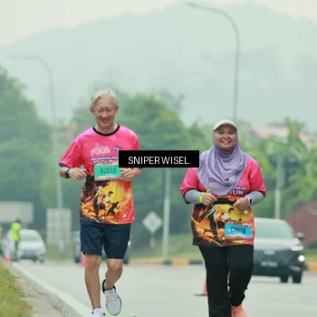 Runner Photo 7042304