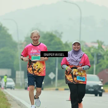 Runner Photo 7042307