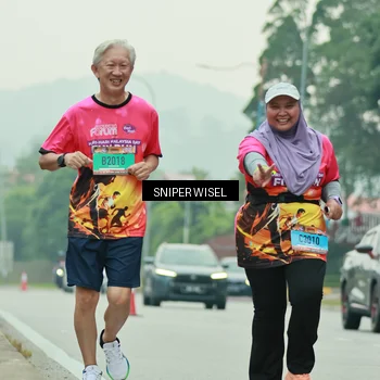 Runner Photo 7042330