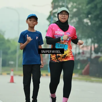 Runner Photo 7042385