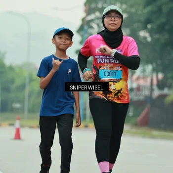 Runner Photo 7042393