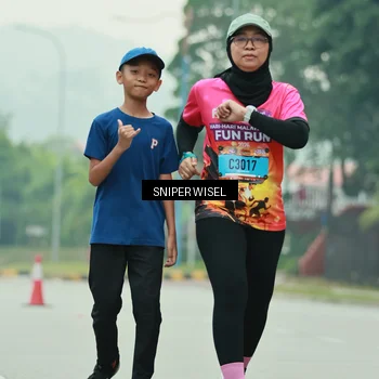 Runner Photo 7042395