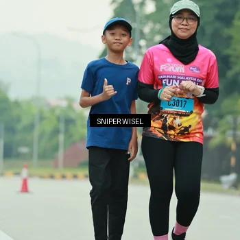Runner Photo 7042403