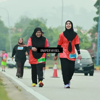 Runner Photo 7042407