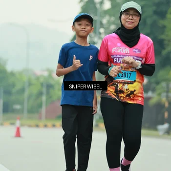 Runner Photo 7042408