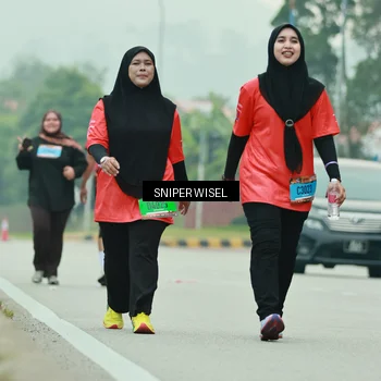 Runner Photo 7042429