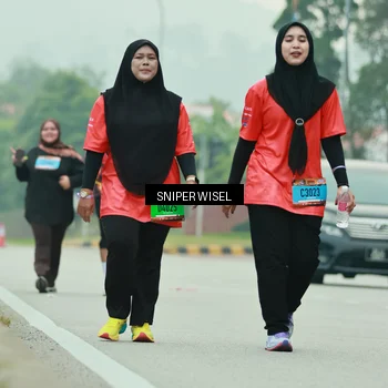 Runner Photo 7042430
