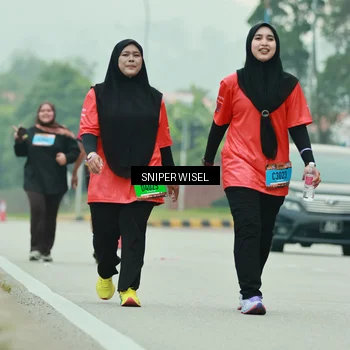 Runner Photo 7042433