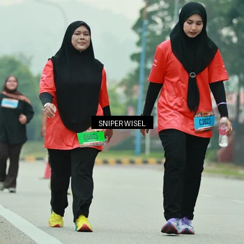 Runner Photo 7042436