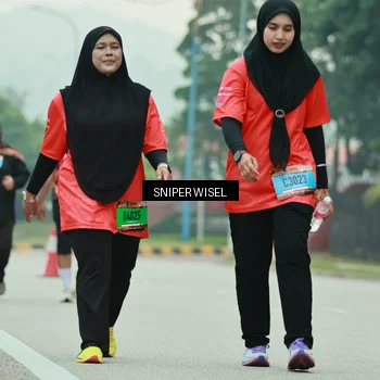 Runner Photo 7042441