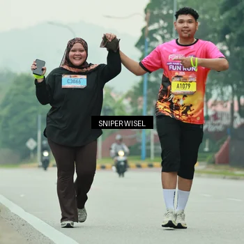 Runner Photo 7042473