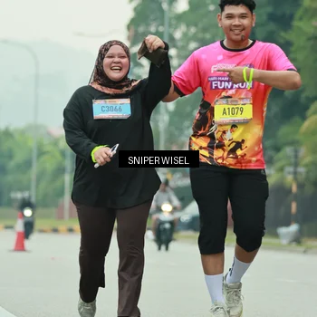 Runner Photo 7042489