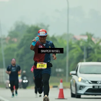 Runner Photo 7042533