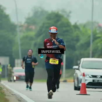 Runner Photo 7042534