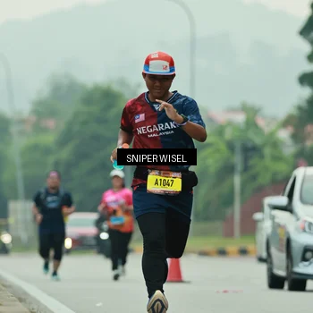 Runner Photo 7042550