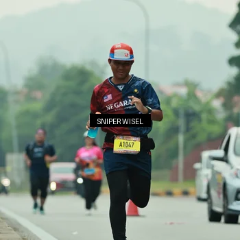 Runner Photo 7042555