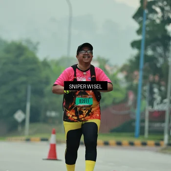 Runner Photo 7042657