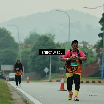 Runner Photo 7042660