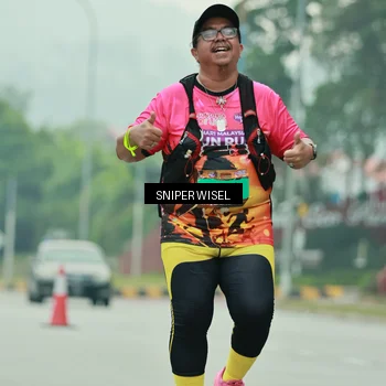 Runner Photo 7042696
