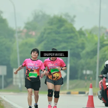 Runner Photo 7042797