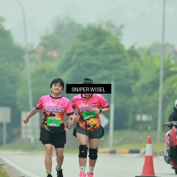 Runner Photo 7042803