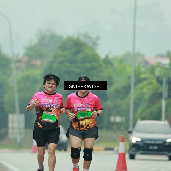 Runner Photo 7042806