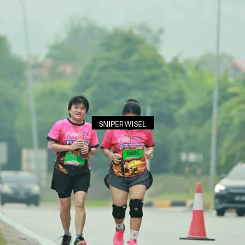 Runner Photo 7042807