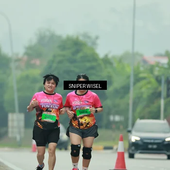 Runner Photo 7042808