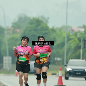 Runner Photo 7042813
