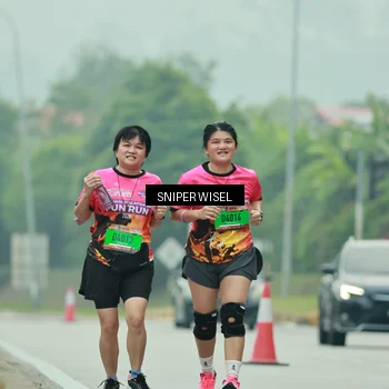 Runner Photo 7042821