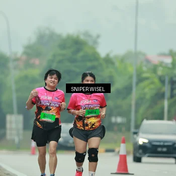 Runner Photo 7042825