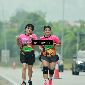 Runner Photo 7042828
