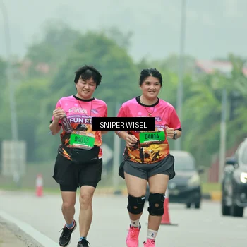 Runner Photo 7042836