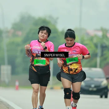 Runner Photo 7042844