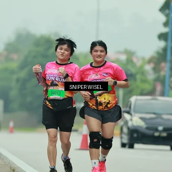 Runner Photo 7042850