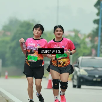 Runner Photo 7042863