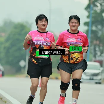 Runner Photo 7042870