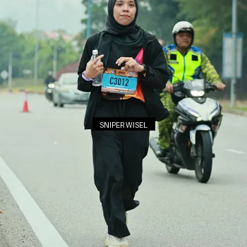 Runner Photo 7042978