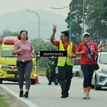 Runner Photo 7043041