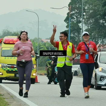 Runner Photo 7043050