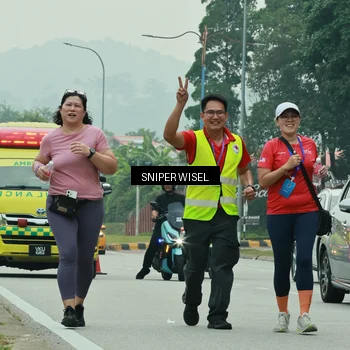 Runner Photo 7043055